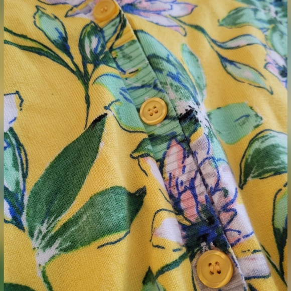Signature Collection Cardigan size large summer floral design - Picture 7 of 7